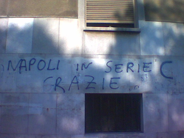 napoliseriec.jpg